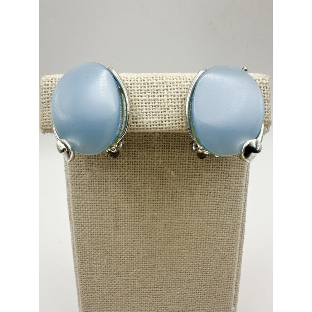 Vintage Blue Thermoset Clip On Earrings Silver Tone Oval